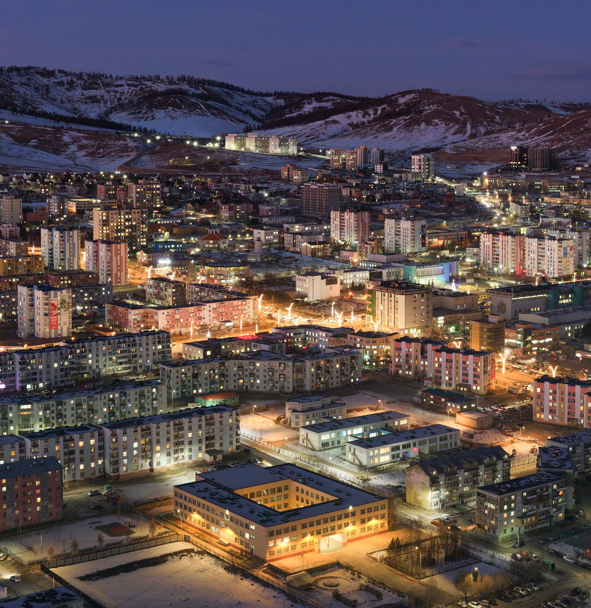 Эрдэнэт хотын төвд